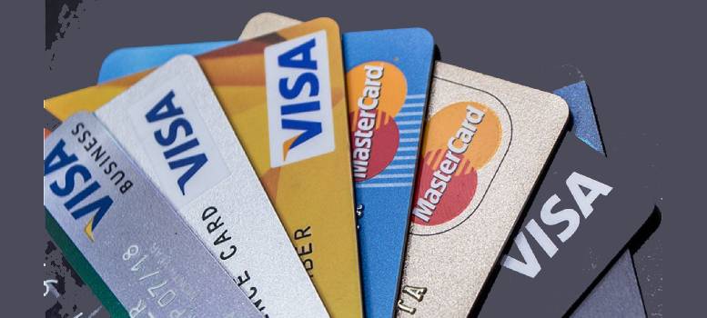 ১৬৩৮টি বৈধ Credit Card ব্যবহার করে গিনেস ওয়ার্ল্ড রেকর্ডে এক ভারতীয়