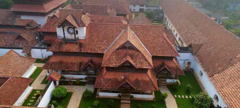 India’s Oldest Palace ঘুরতে যেতে চান, তাহলে জেনে নিন কোথায় রয়েছে সেই স্থাপত্য