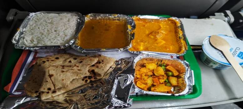 Train Late হলে প্রিমিয়াম ট্রেনে পেতে পারেন বাড়তি সুবিধে, জেনে নিন কী কী