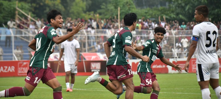 সবাইকে পিছনে ফেলে আট বছর পর কলকাতা ফুটবল লিগ চ্যাম্পিয়ন mohun Bagan
