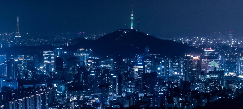 South Korea Travel মাত্র ৮৫ হাজার টাকায়, ঘুরে এসে জানাচ্ছেন ঈশিতা নেগি