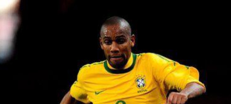 Douglas Maicon, শহরে আসছেন বিশ্বকাপার ও ইন্টার মিলানের এই তারকা ফুটবলার